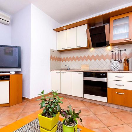 Apartment Piveta Трогир Экстерьер фото