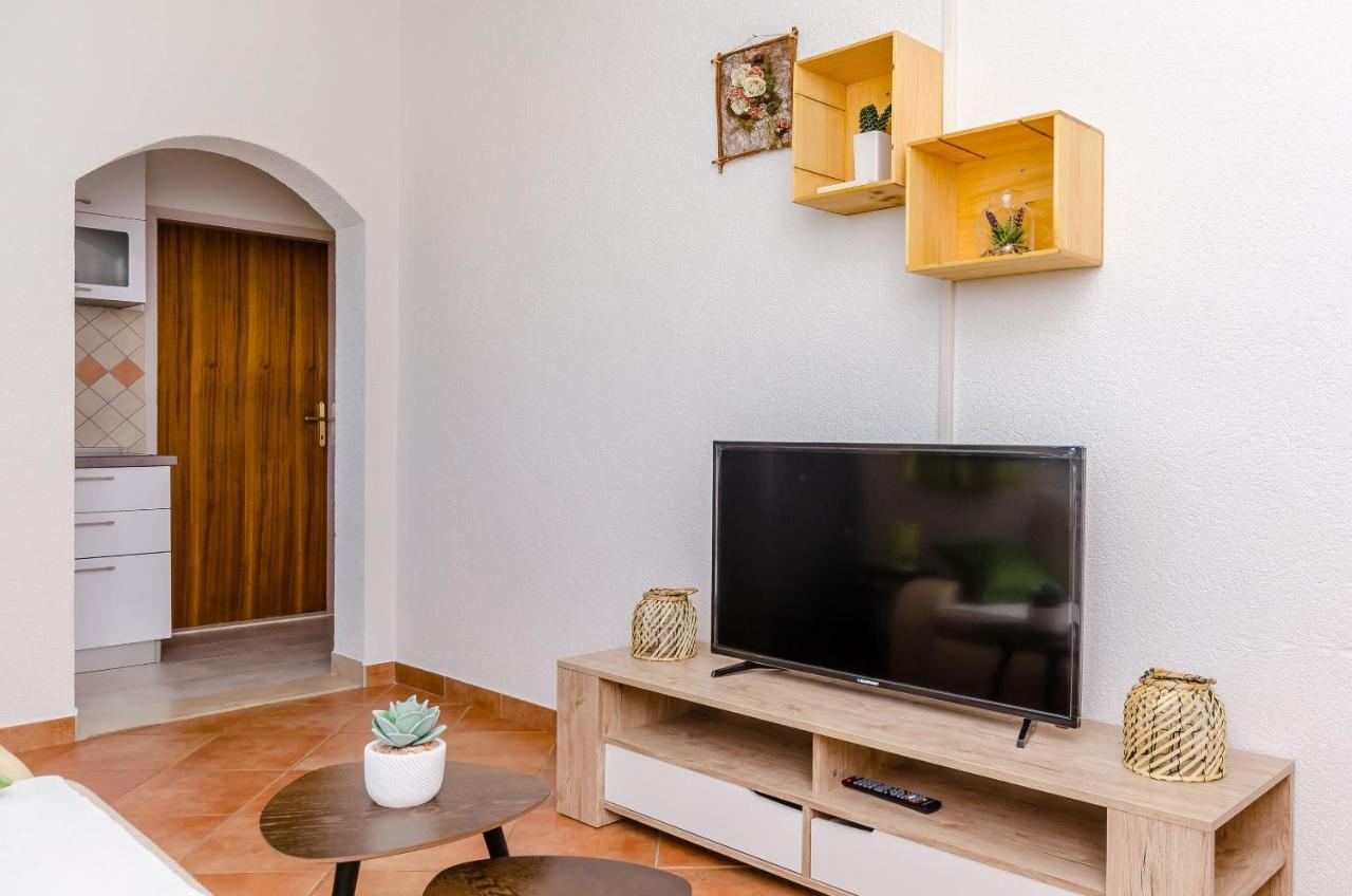 Apartment Piveta Трогир Экстерьер фото