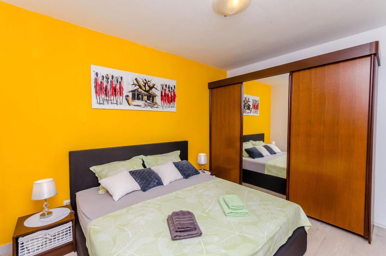 Apartment Piveta Трогир Экстерьер фото
