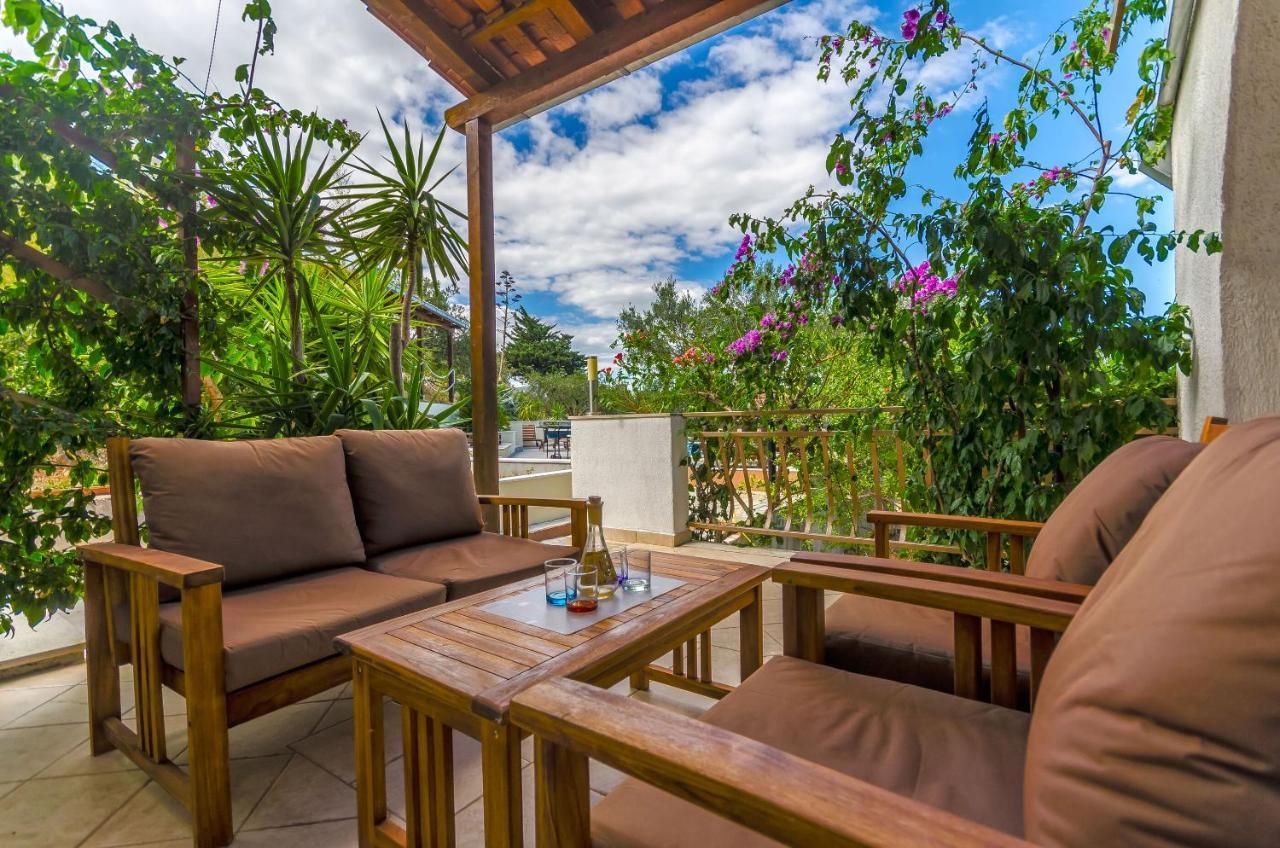 Apartment Piveta Трогир Экстерьер фото