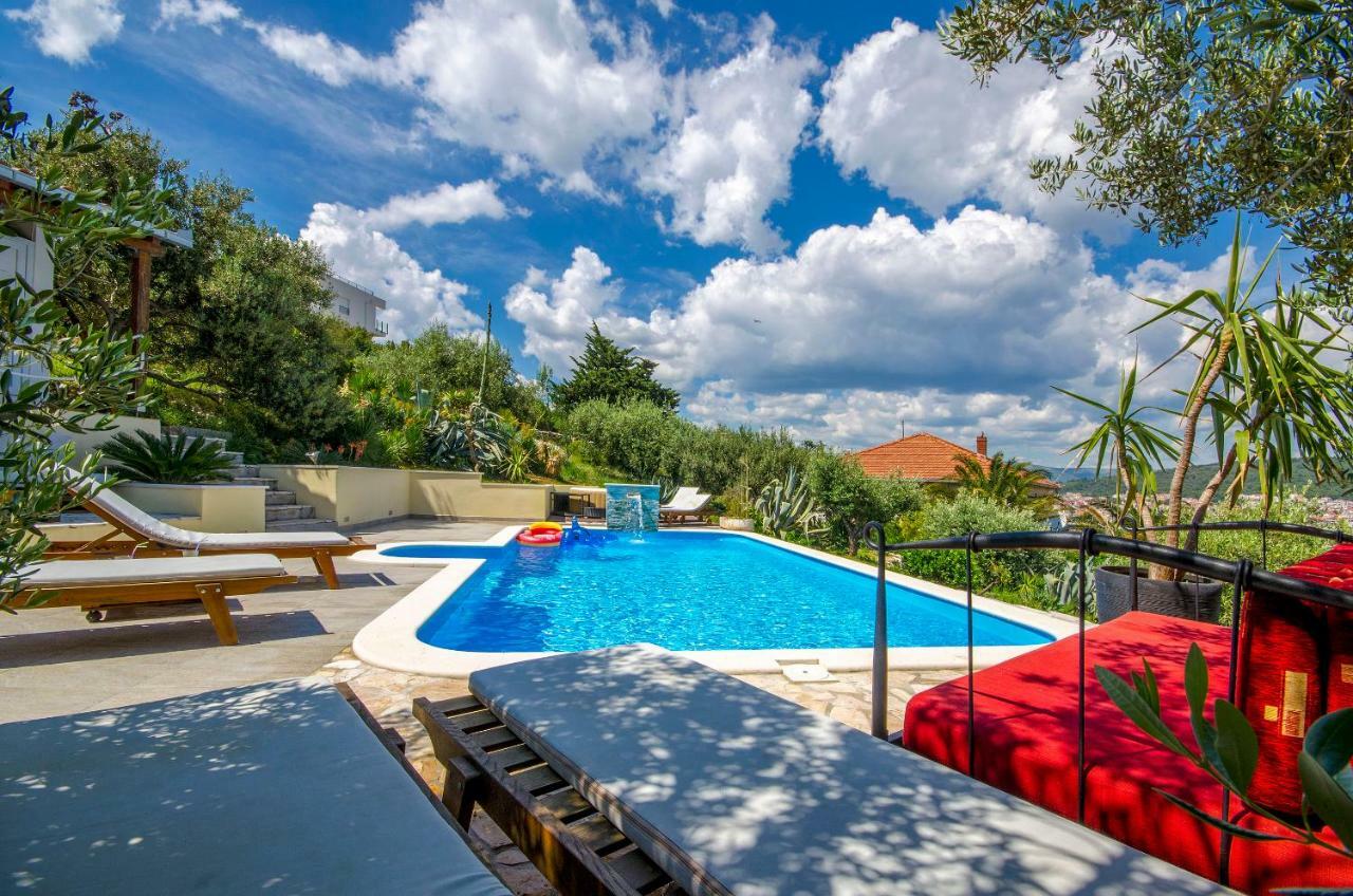 Apartment Piveta Трогир Экстерьер фото
